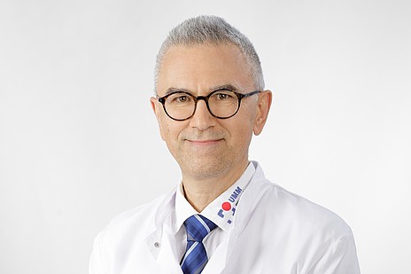 Portraitfoto Dr. Vardarli