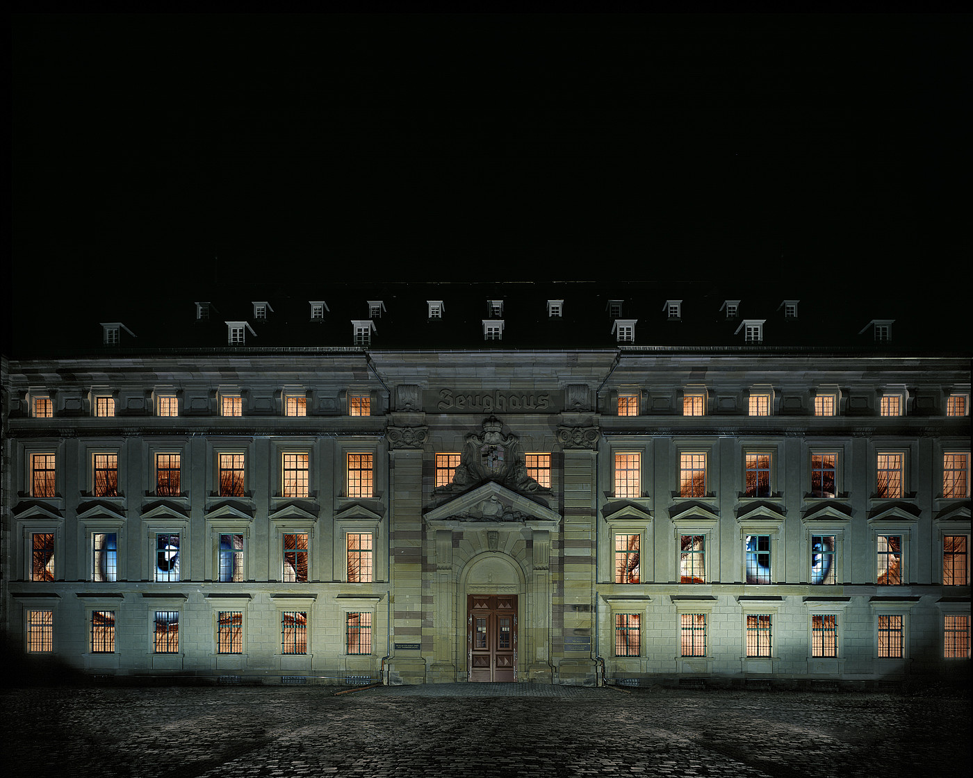 Zeughaus Mannheim with a luminescent art installation