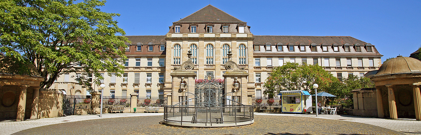 Universitätsmedizin Mannheim, Pariser Tor