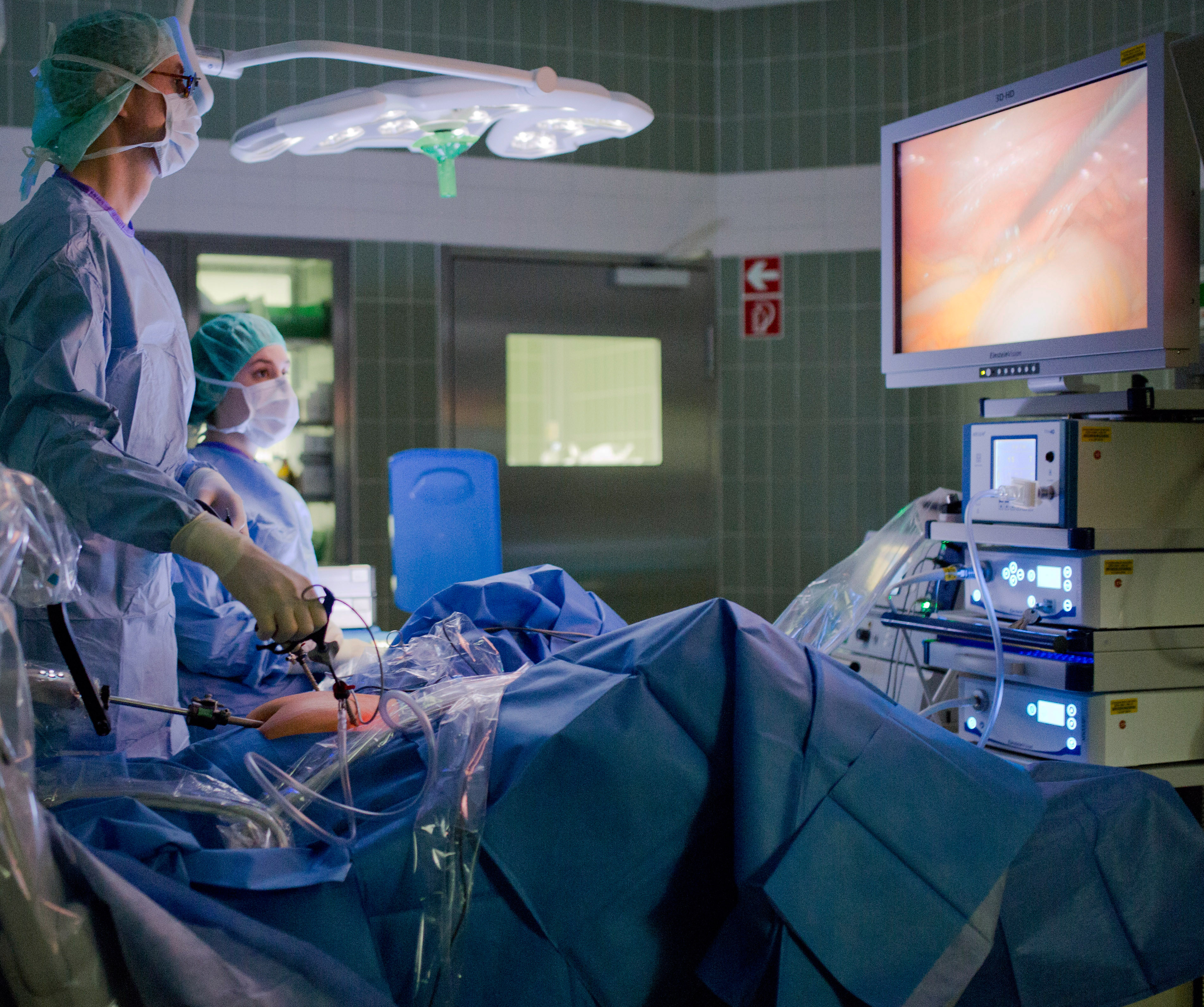 Lange gebärmutterentfernung krankenhaus mit wie bauchschnitt nach im Hysterektomie, Operation,