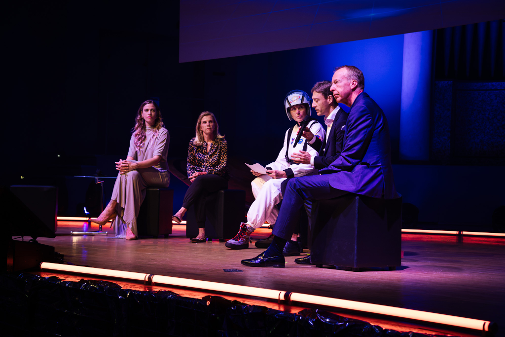 Talkrunde auf Bühne 